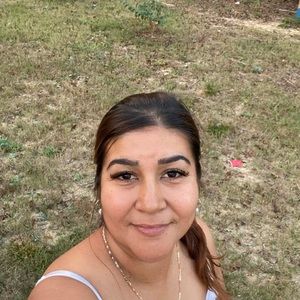 Meet your Posher, Sonia